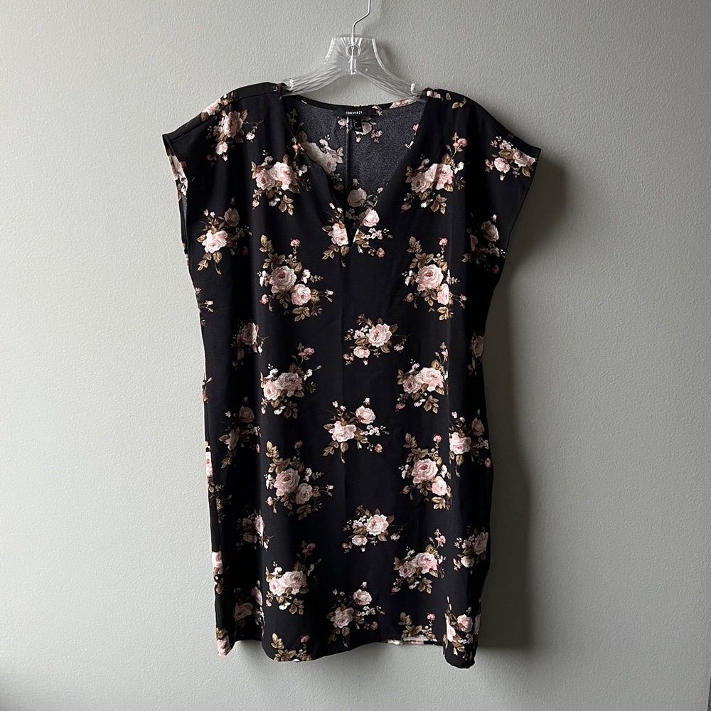 Forever 21 Black Floral Boxy Mini Dress